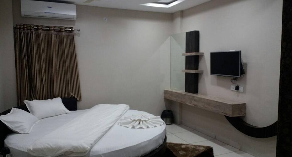 Hotel Surbhi Palace, Gadarwara 4